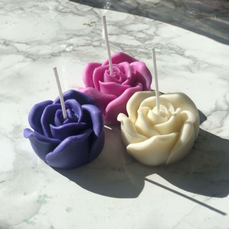 شمع گل رز مدل آترا کد 1107