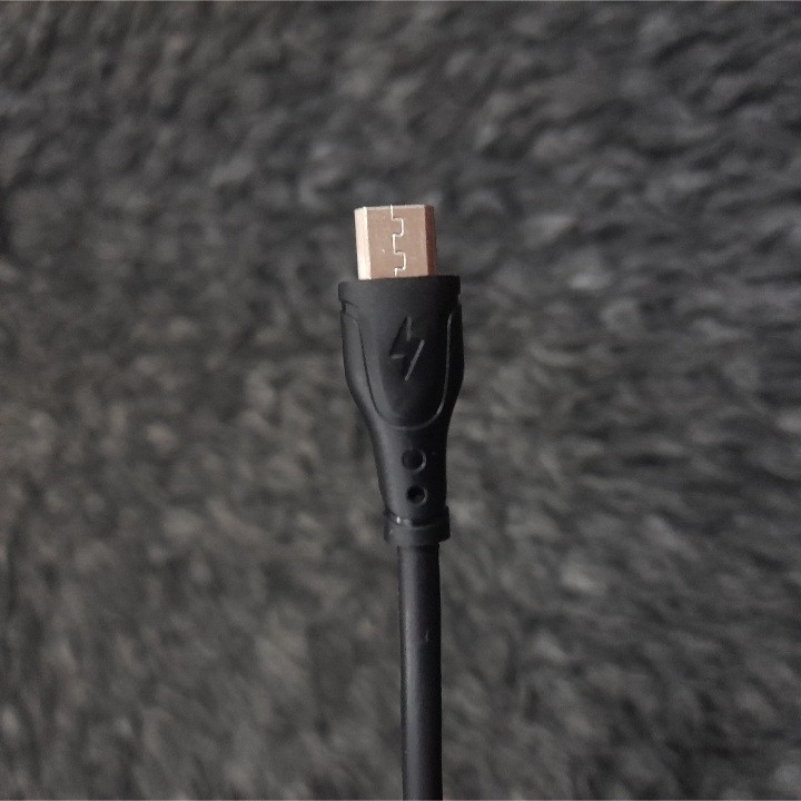 کابل شارژ USB به microUSB مدل RMU_110 طول 1 متر